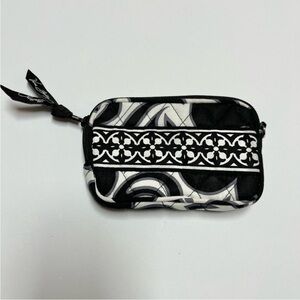 NWOT Vera Bradley change/card zip wallet